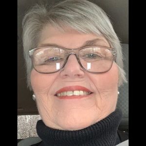 Meet your Posher, Jackie